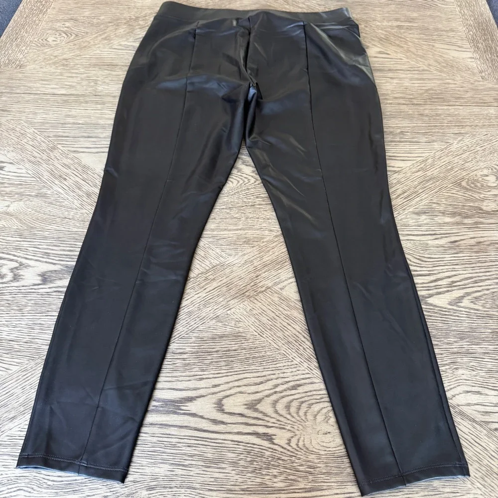 LOFT Black Faux Leather Leggings Slim Tapered Pants Size L Seam Detail